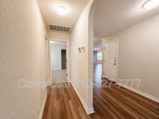 Building Photo - 8936 Taylor Grv