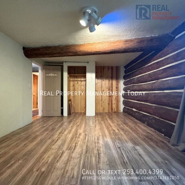 Building Photo - 6005 251st St Ct E