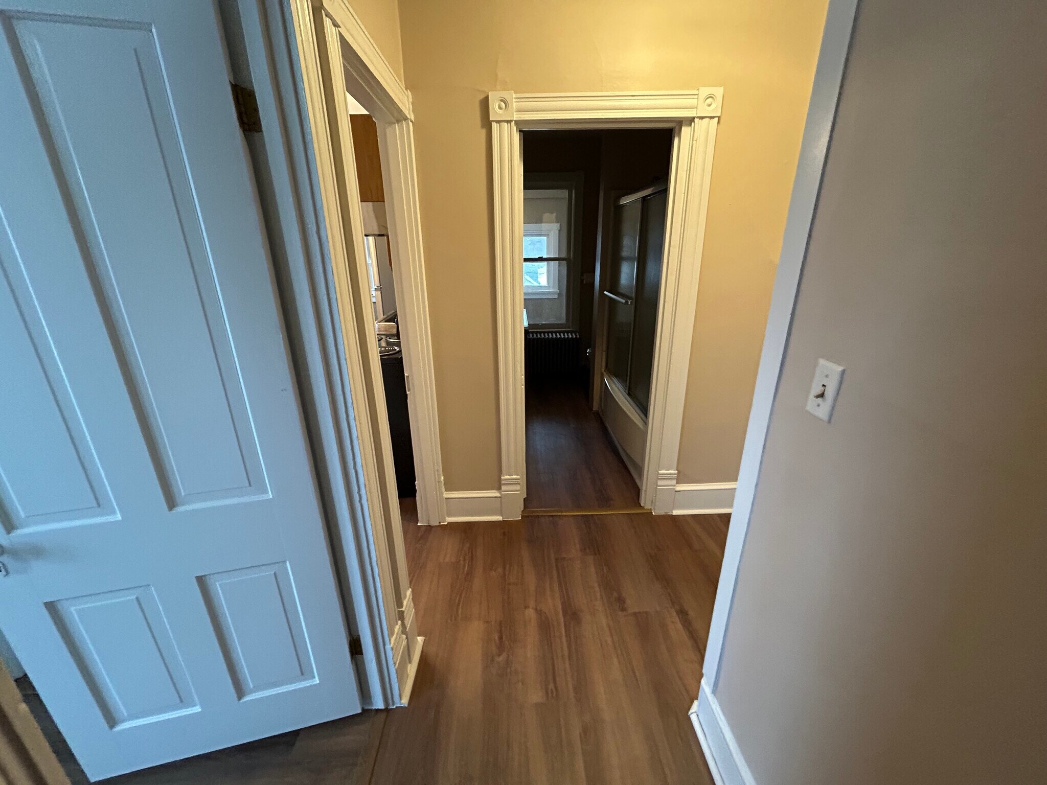 Building Photo - 507 Electric Ave