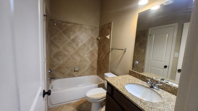 Building Photo - 5318 Stoneridge Ct
