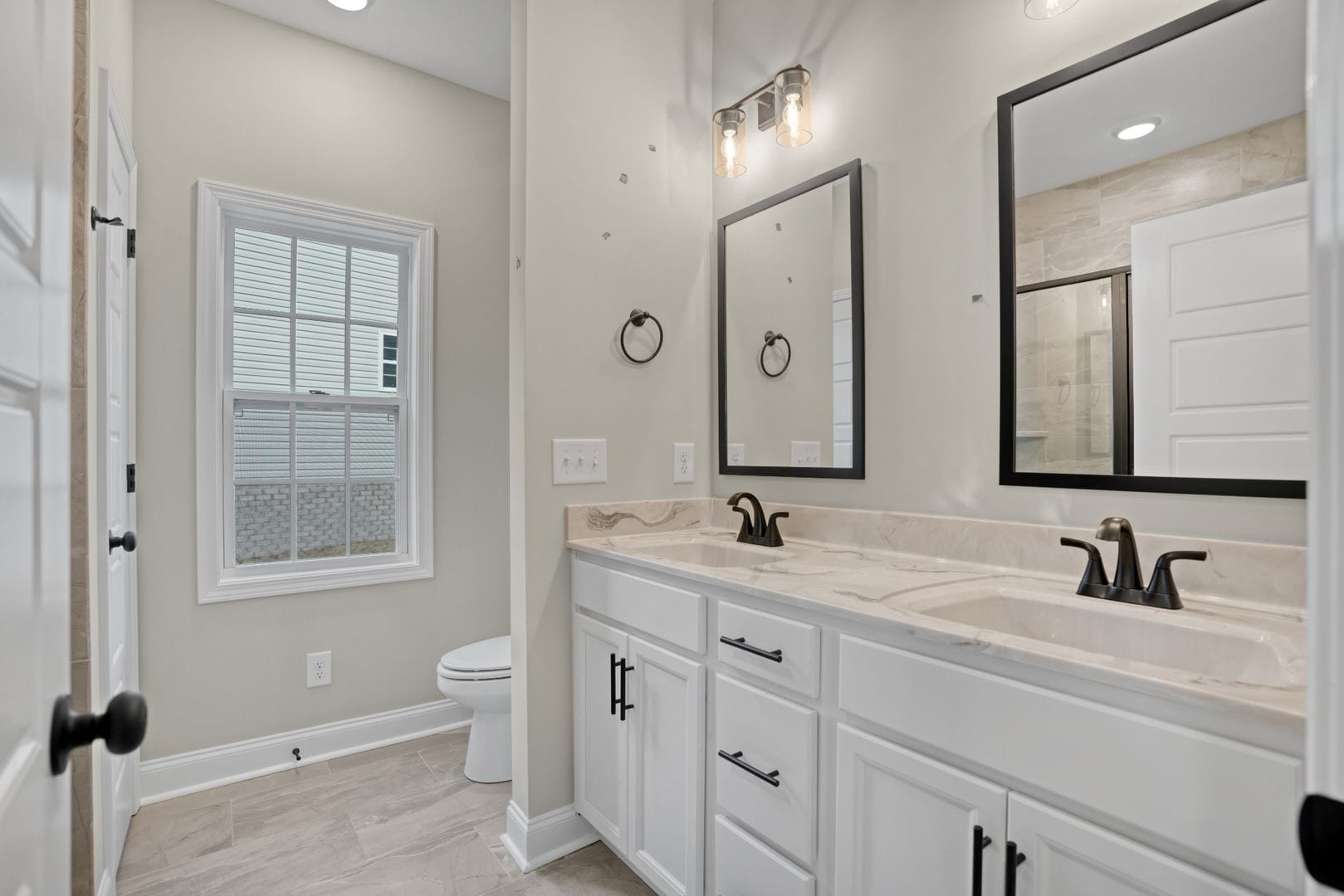 Building Photo - 502 N Halifax Ct