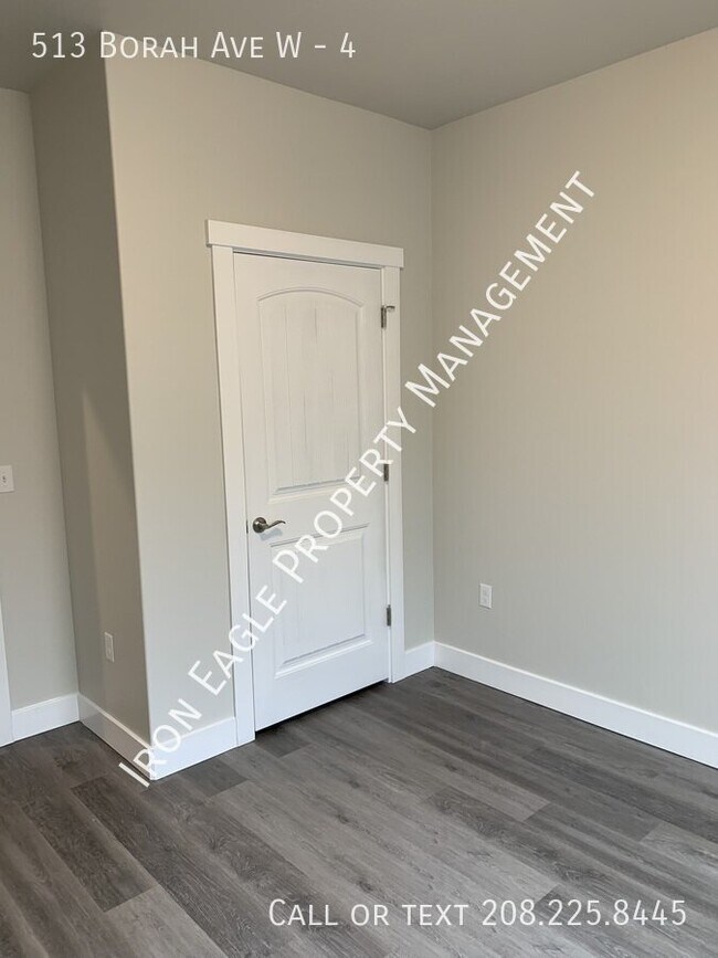 Building Photo - 513 Borah Ave W