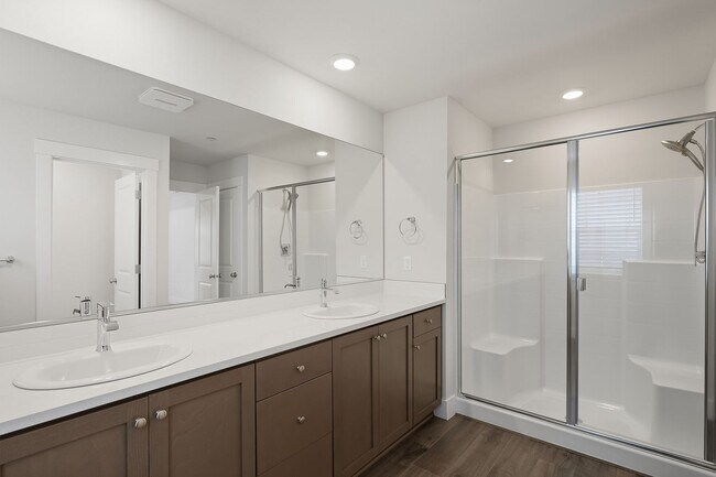 Building Photo - Elegant 4 Bedroom| 2.5 Bathroom Tigard Hom...