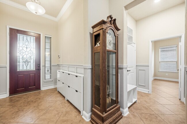 Building Photo - 8111 Sweet Gardens Ct