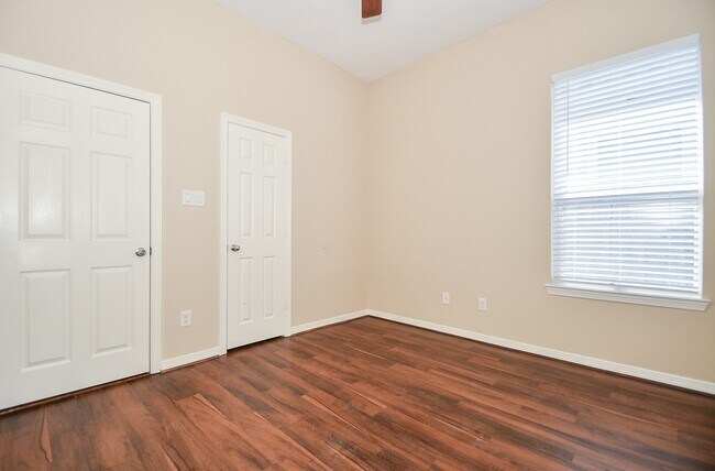 Building Photo - 20916 Sunrise Pine View Ln