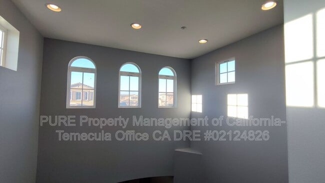 Building Photo - 31018 Strawberry Tree Ln