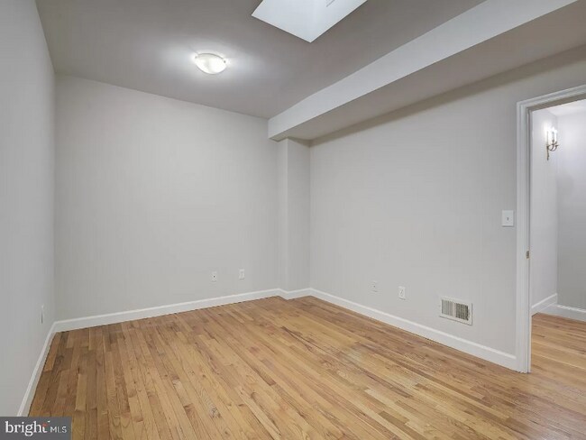 Building Photo - 4316 4th St NW