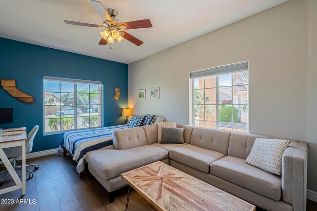 Building Photo - 10875 N 118th Way