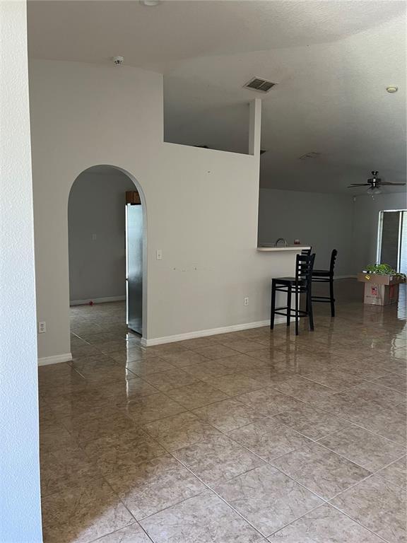 Building Photo - 5524 Sycamore Canyon Dr