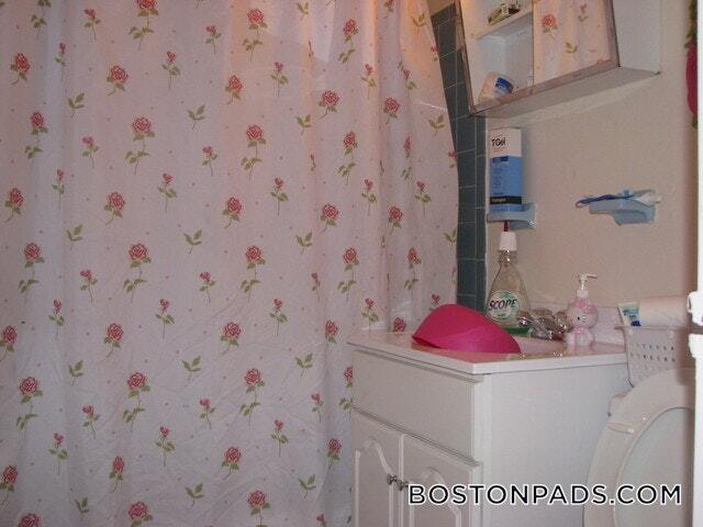 Building Photo - 66 Homer Ave