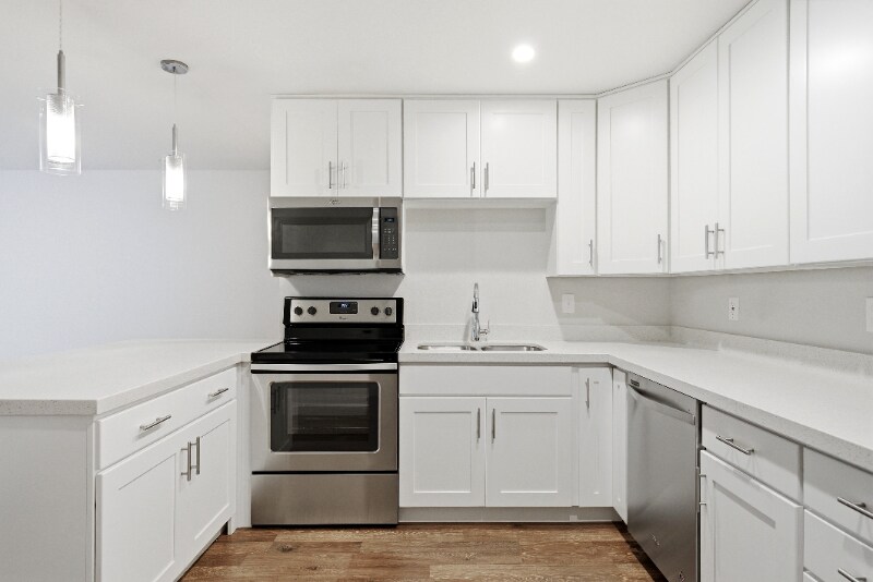 Building Photo - 172 W Clinton Ave