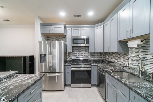 Building Photo - 514 Coppola Dr