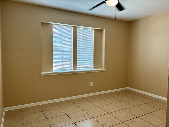 Building Photo - 10314 Autumn Harvest Dr