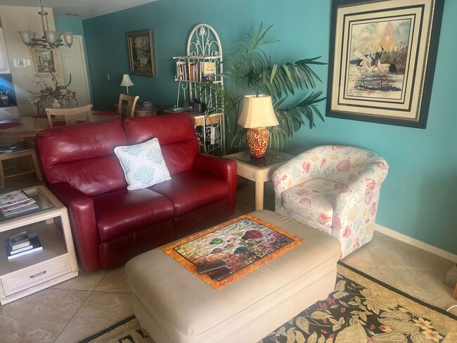 Building Photo - Venice, FL 2BR/2BA Condo in a Gated, Gulf ...