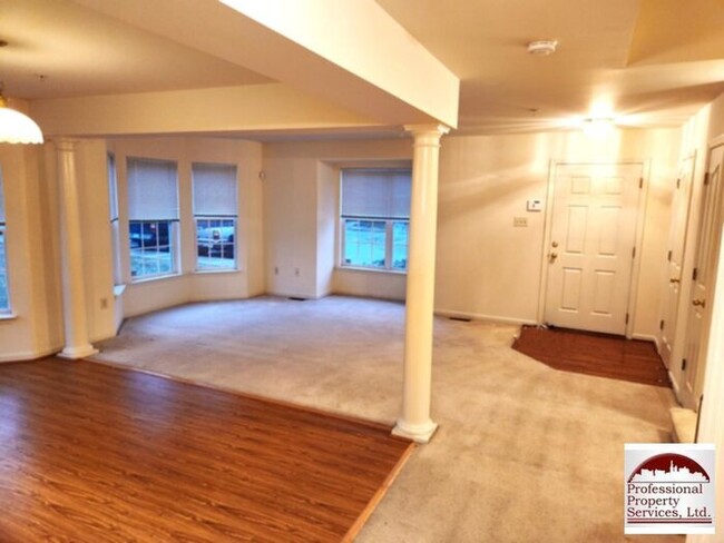 Building Photo - 17807 Farragut Way