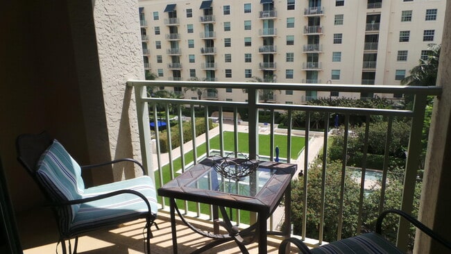 Building Photo - 610 Clematis St