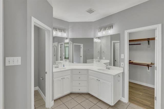 Building Photo - 6113 Farrah Dr