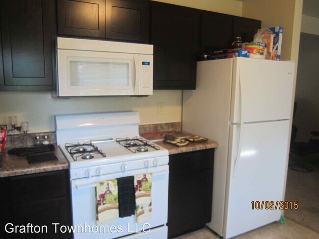 Building Photo - 102-1847 Falls Rd