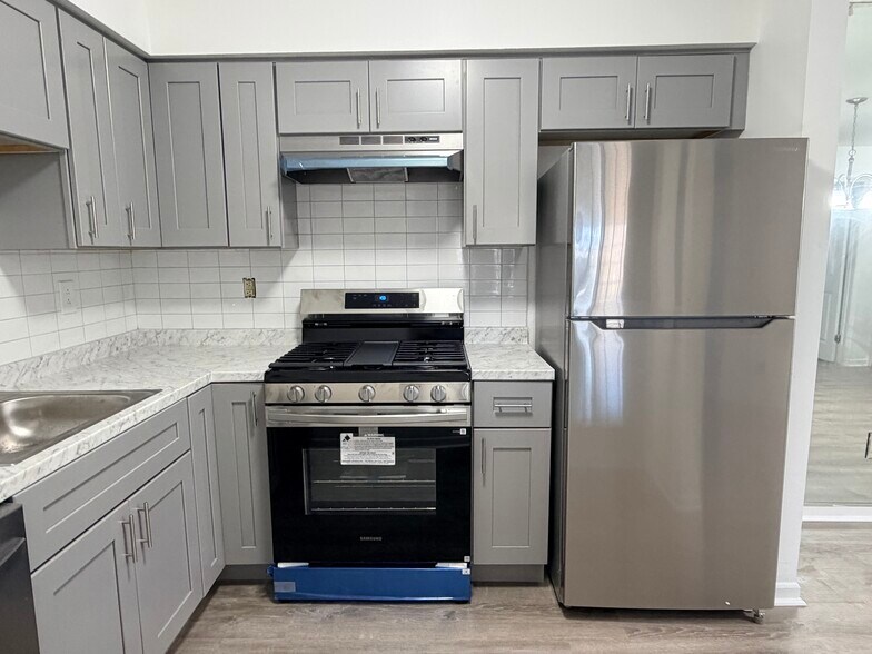 Building Photo - 614 Waterford Dr