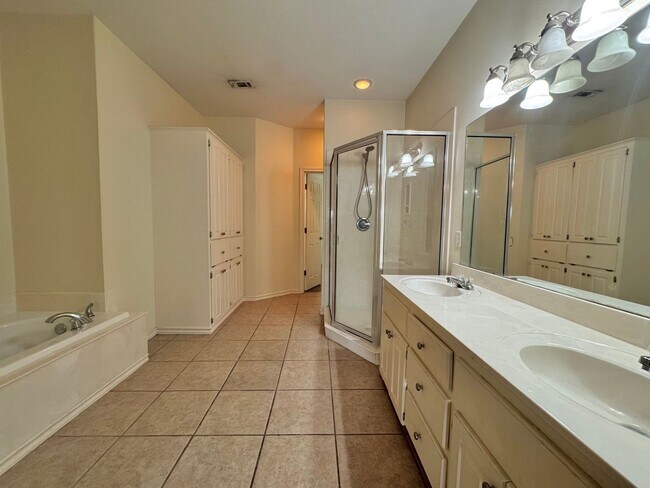 Building Photo - Pleasant Grove Townhouse for rent!