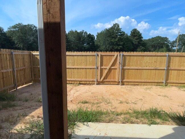 Building Photo - Hallsville
