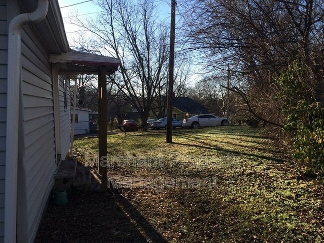 Building Photo - 1 Traction St