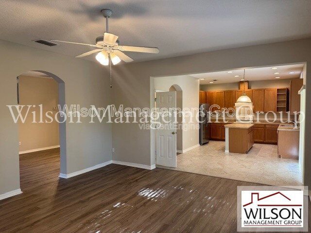 Building Photo - 1232 Willow Branch Dr