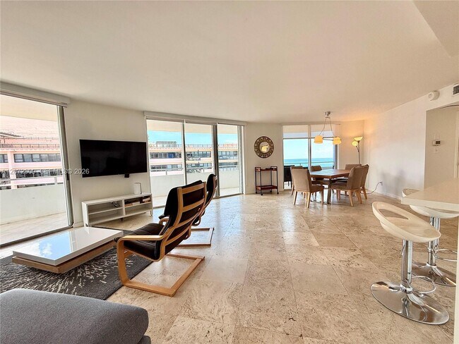 Building Photo - 5161 Collins Ave