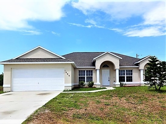 Building Photo - 1689 SW Morelia Ln