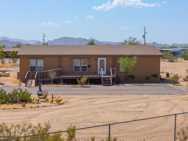 Building Photo - 1951 N Blade Dr