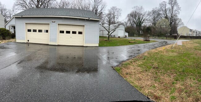 Building Photo - 4311 Warwick Rd