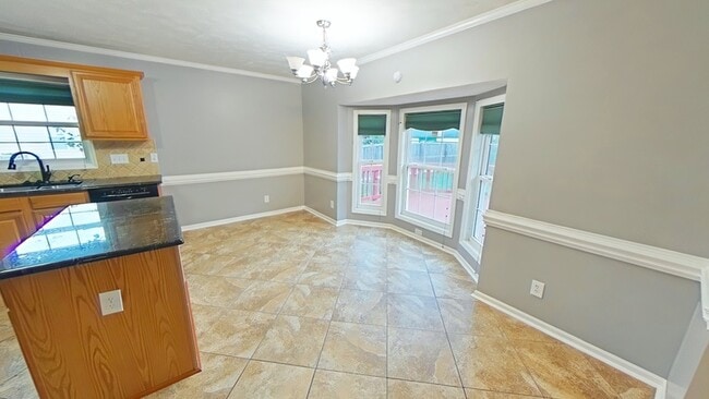 Building Photo - 151 Spring Valley Dr