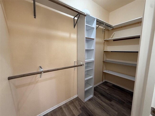 Building Photo - 975 State Hwy 95