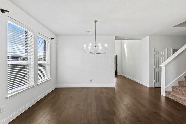 Building Photo - 4424 Overbrook Dr