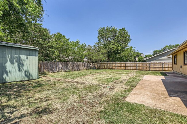 Building Photo - 11306 Thorny Brook Trail