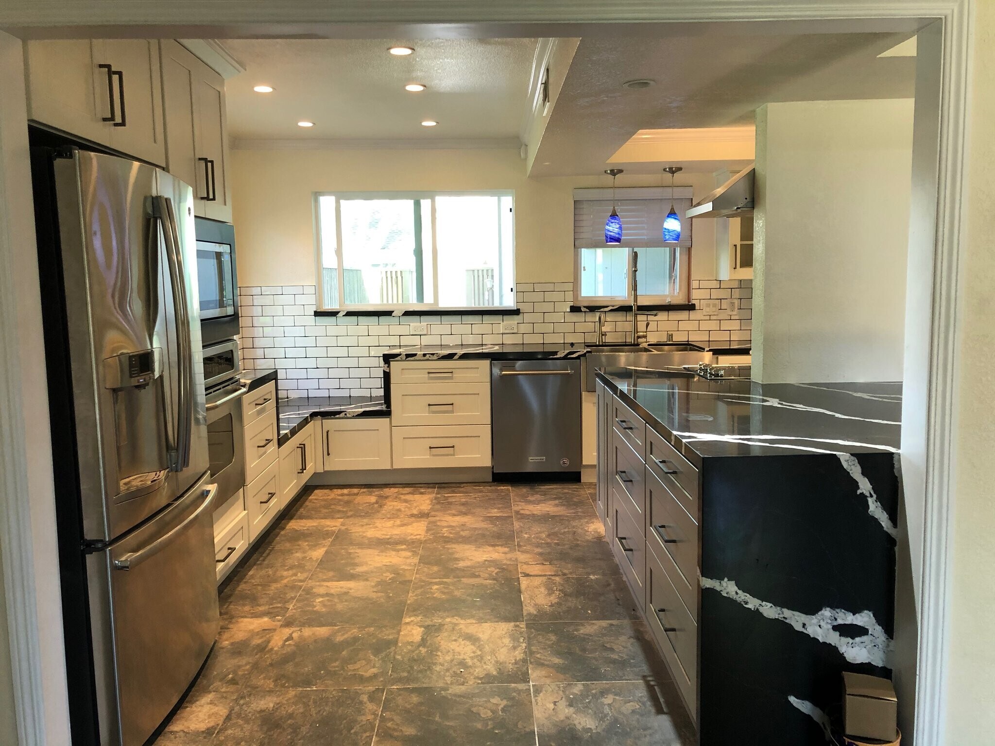 Building Photo - 5125 Willowview Ct