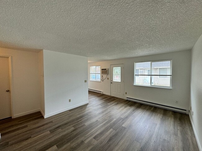 Primary Photo - Cute Ground Floor 2 Bed, 1 Bath in Medical...
