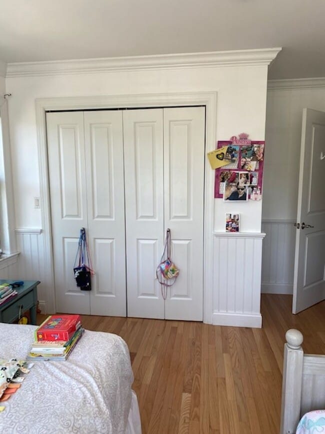 Building Photo - Three Bedroom 3.5 baths Townhouse for Rent...