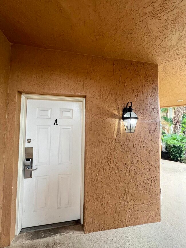 Building Photo - 8924 Sandshot Ct