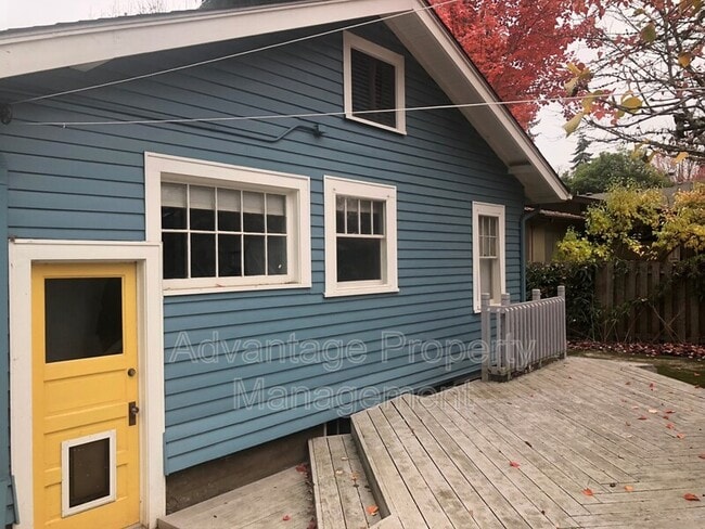 Building Photo - 436 NW 8th St