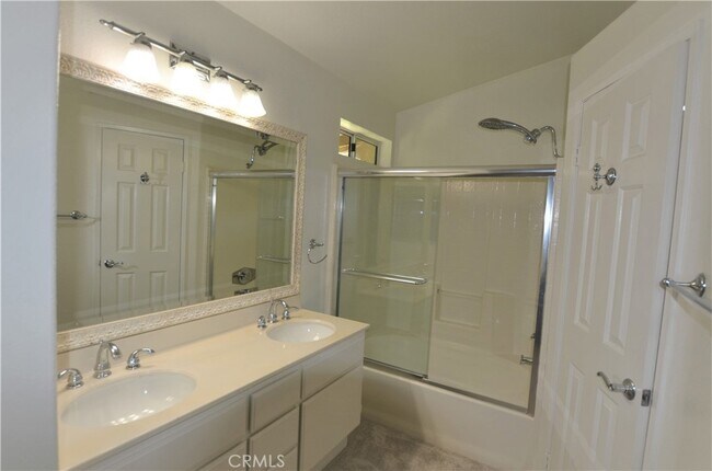 Building Photo - 79 Waxwing Ln