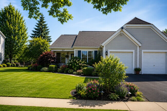 Building Photo - 127 Amberly Dr