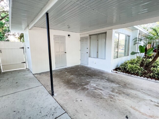 Building Photo - 1300 Bennett Rd