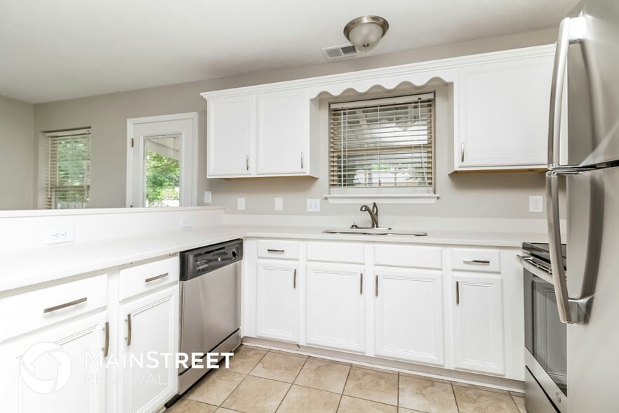 Building Photo - 713 Alisa Cove