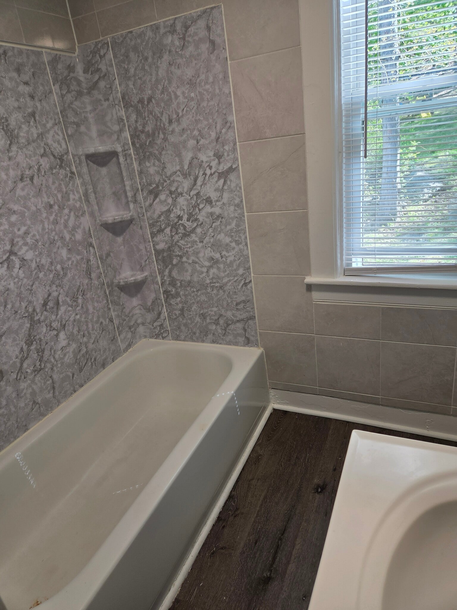 Bathroom - 11 Hammond St