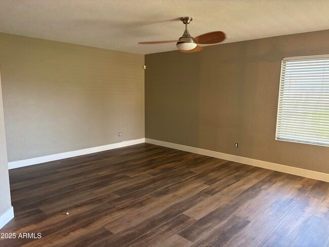 Building Photo - 17553 W Polaris Dr