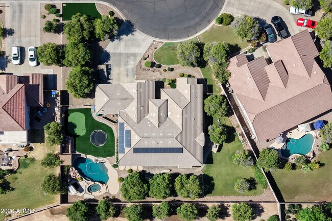 Building Photo - 4335 E Fox Cir
