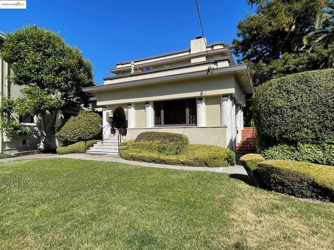 Building Photo - 741 Haddon Pl
