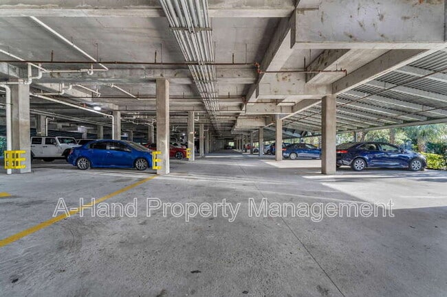 Building Photo - 14200 Avalon Rd