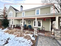 Building Photo - 24 Sycamore St